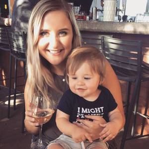 Meet your Posher, Lexi